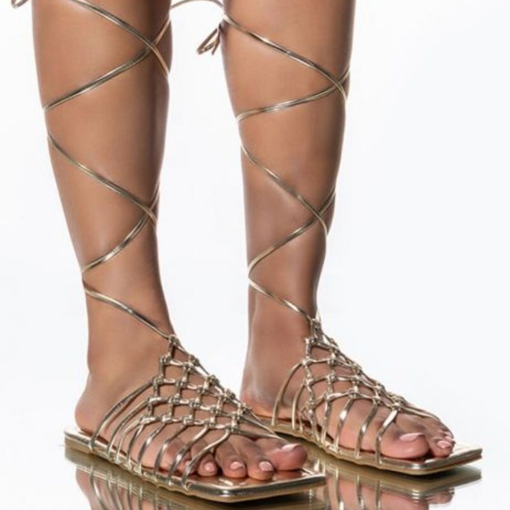 Basket weave Flat Gold Strappy Sandal - Picture 3 of 3